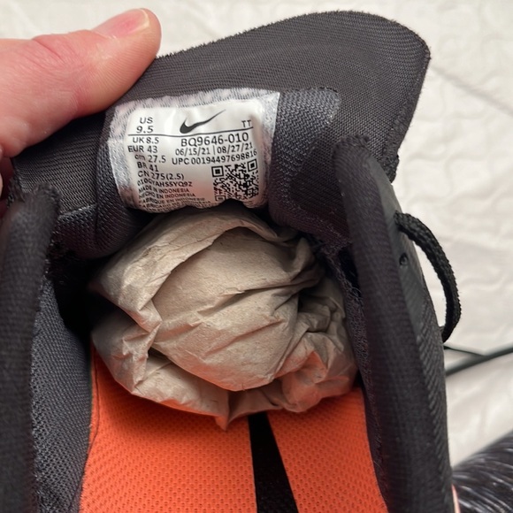 Nike Air Zoom Pegasus 37 black neon orange running sneakers - Picture 7 of 9